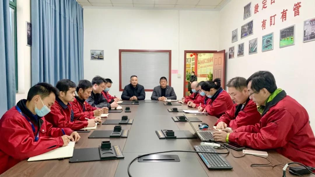 祝賀冠科工業(yè)董事長(zhǎng)楊興國(guó)榮獲國(guó)際徽商“2020年度中華百名優(yōu)秀徽商”榮譽(yù)稱號(hào)